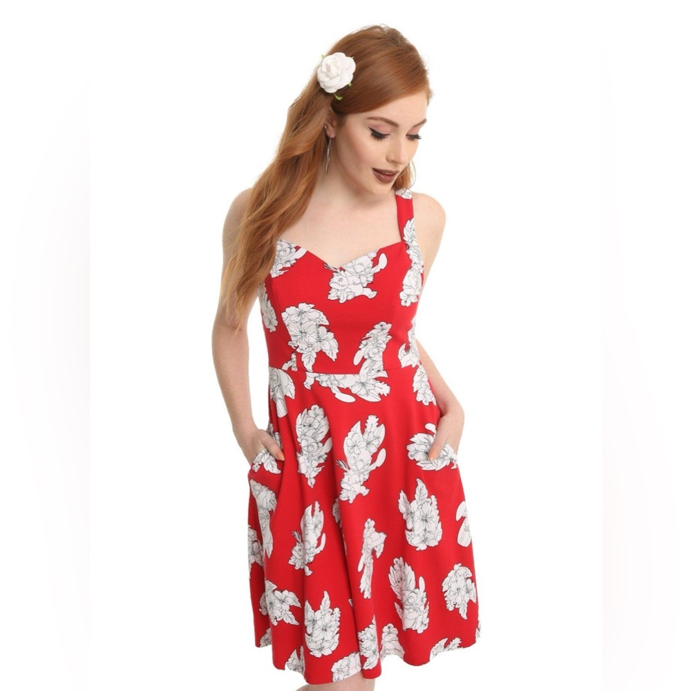 NWT Hot Topic Disney Lili & Stitch Red and White Floral Dress